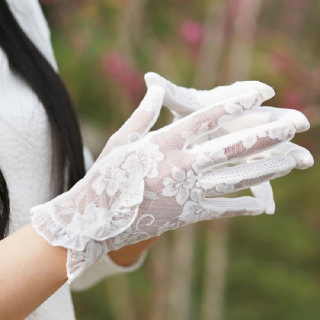 Floral Lace Gloves